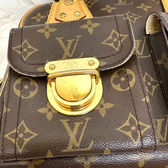 Louis Vuitton Manhattan excellent used condition below appraisal for quick sale - Picture 4 of 13
